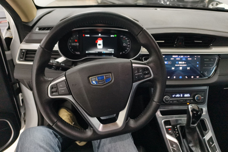 吉利汽车 帝豪 2018款 1.5L CVT向上互联版中控内饰13