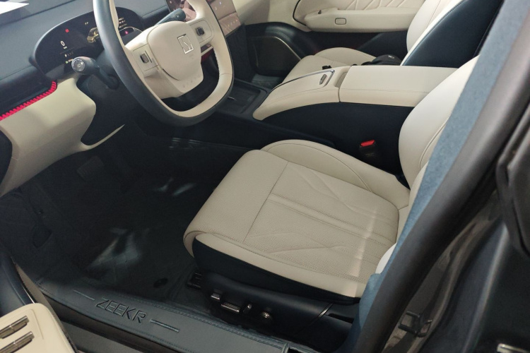 极氪007 2024款 四驱智驾版 100kWh局部细节19