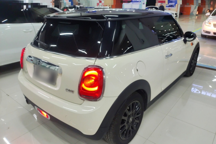 MINI 2018款 1.5T ONE PLUS车身外观7