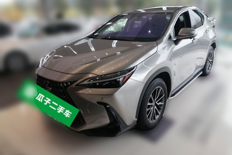 雷克萨斯NX 2022款 260 前驱 创悦版车身外观1