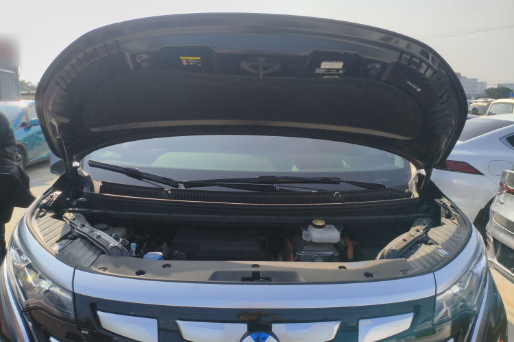 腾势D9 2022款 DM-i 970 四驱旗舰型局部细节24