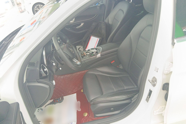 奔驰C级 2018款 C 180 L 时尚型运动版中控内饰19