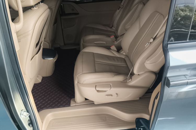 别克GL8 2017款 ES 28T 豪华型 国V中控内饰7004