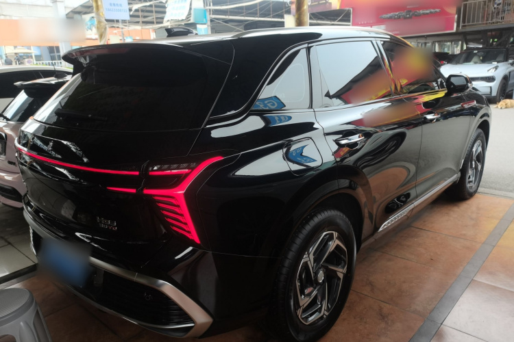 红旗HS3 2024款 1.5T 善为版车身外观6005