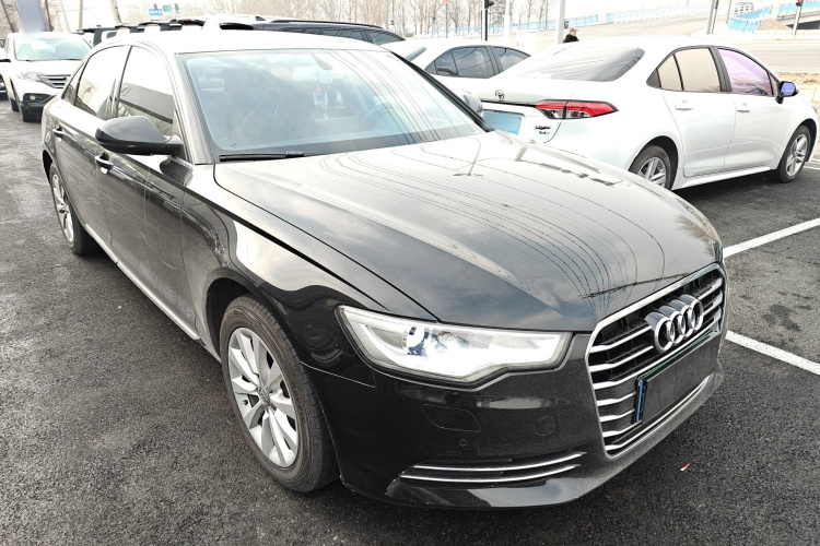 奥迪A6L 2015款 30 FSI 百万纪念舒享型车身外观3