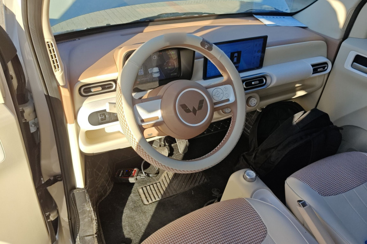 五菱汽车 宏光MINIEV 2024款 第三代 215km 青春版中控内饰12