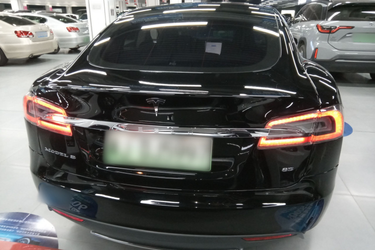 特斯拉 2014款 Model S 85车身外观6