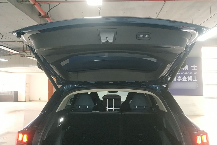 领克06 2020款 1.5T 耀Halo机舱底盘23