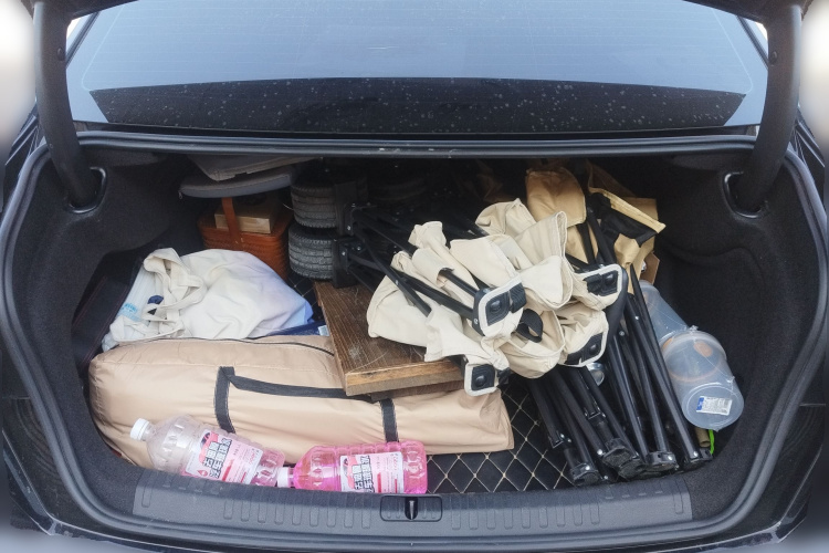 奥迪A6L 2019款 40 TFSI 豪华动感型中控内饰23