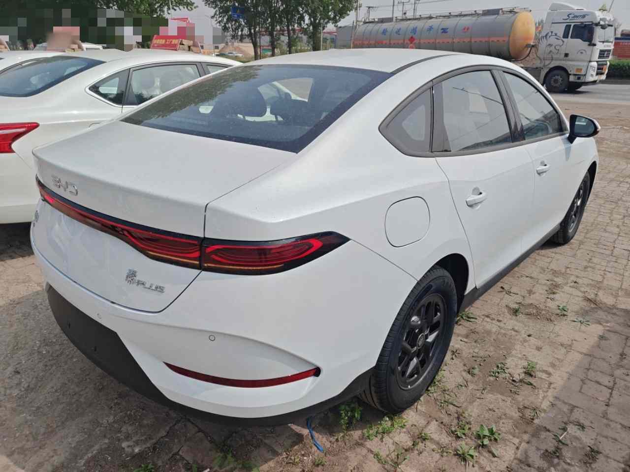 比亚迪 秦PLUS 2025款 DM-i 智驾版 55KM领先型(4)