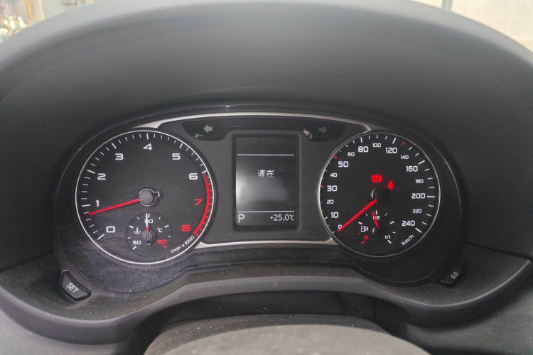 奥迪A1 2016款 30 TFSI Sportback Design风尚版局部细节14