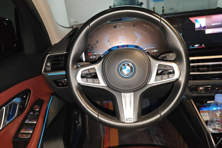 宝马i3 2022款 eDrive 35 L局部细节13