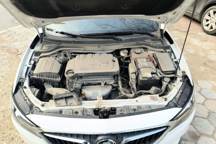 别克 英朗 2021款 改款 典范 1.5L 自动精英型局部细节24