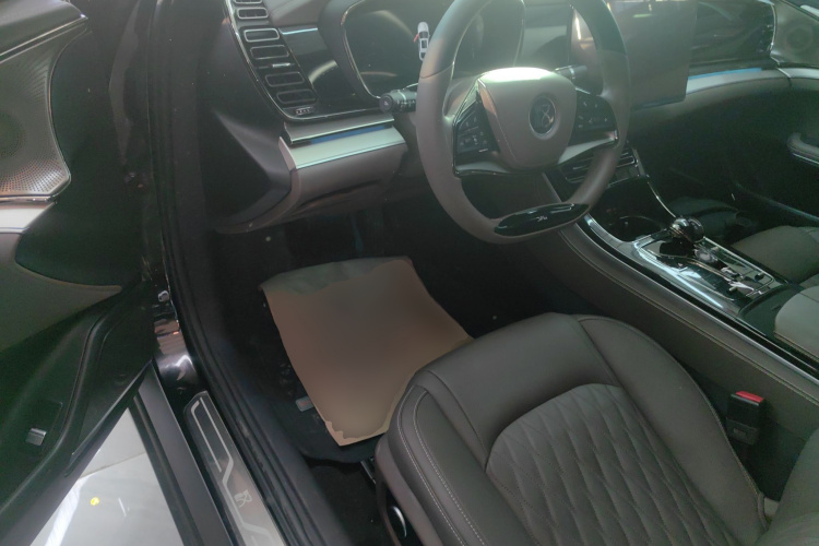 比亚迪 汉 2025款 DM-i 125KM精英型中控内饰20