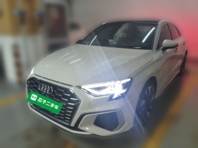 奥迪A3 2022款 A3L Limousine 35 TFSI 时尚运动型