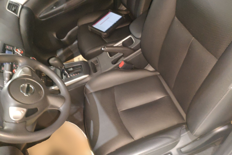 日产 轩逸 2021款 经典 1.6XE CVT专享版中控内饰19