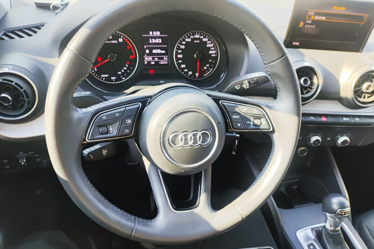 奥迪Q2L 2020款 35 TFSI 进取动感型局部细节13