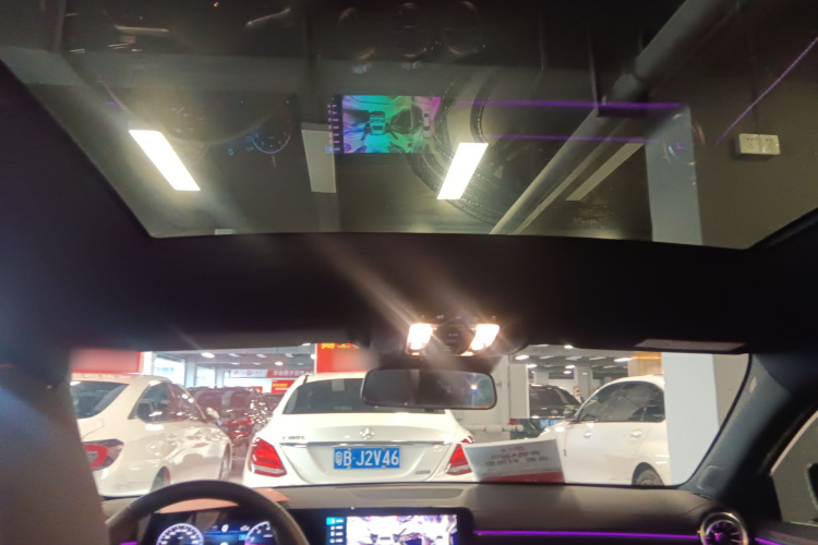 奔驰A级 2024款 改款 A 200 L 时尚型中控内饰22