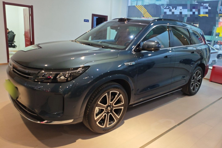 鸿蒙智行 问界M7 2024款 1.5T 智驾四驱Ultra版 5座车身外观4