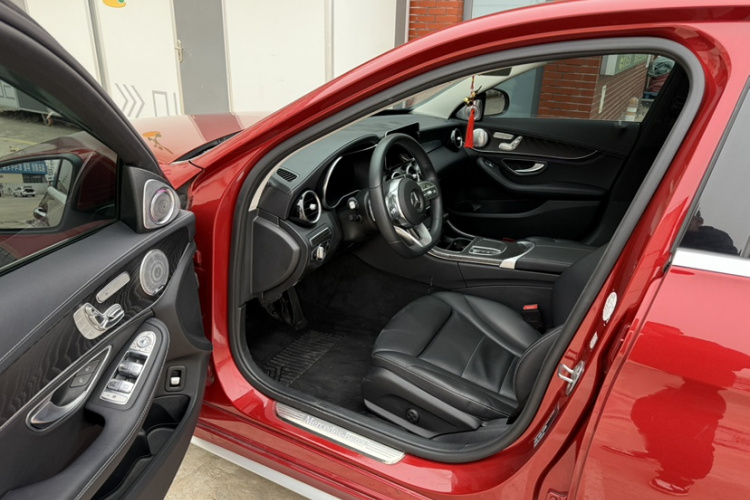 奔驰C级 2020款 C 260 L 运动版局部细节19