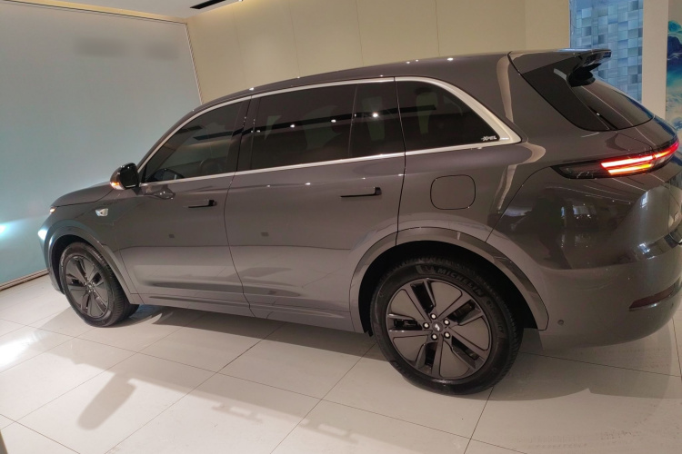 理想汽车 理想L7 2024款 Pro车身外观4