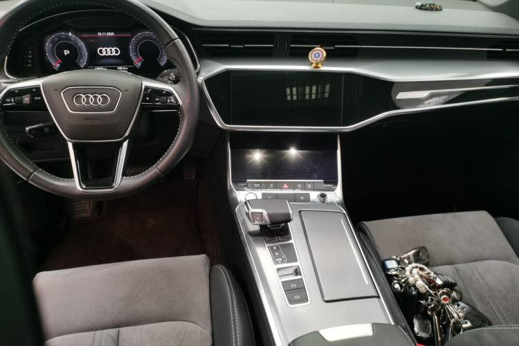 奥迪A6L 2020款 40 TFSI 豪华动感型中控内饰7002