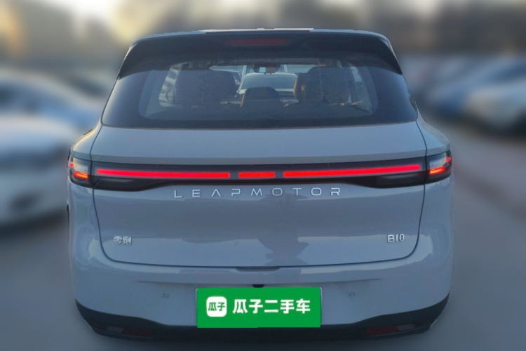 零跑汽车 零跑B10 2025款 510悦享版车身外观6