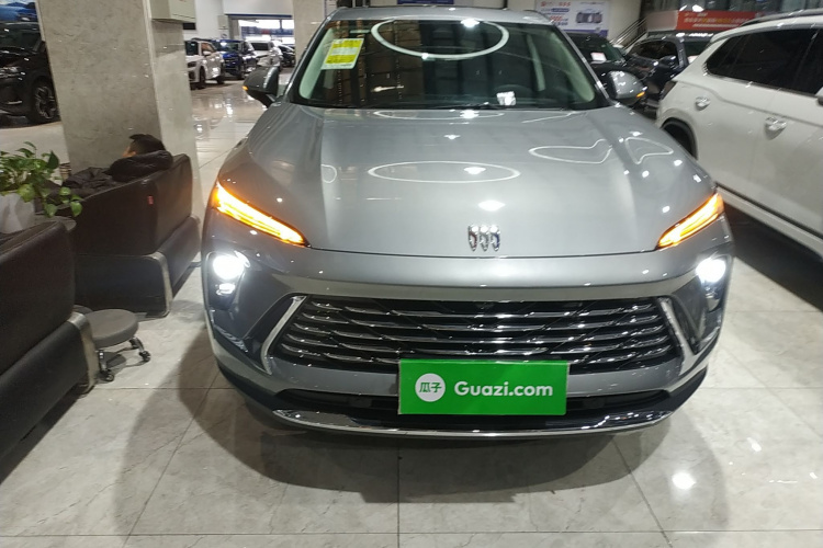 别克 昂科威 2025款 25T 进享白金版车身外观2