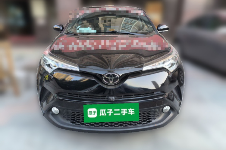 丰田C-HR 2018款 2.0L 领先天窗版 国VI车身外观2