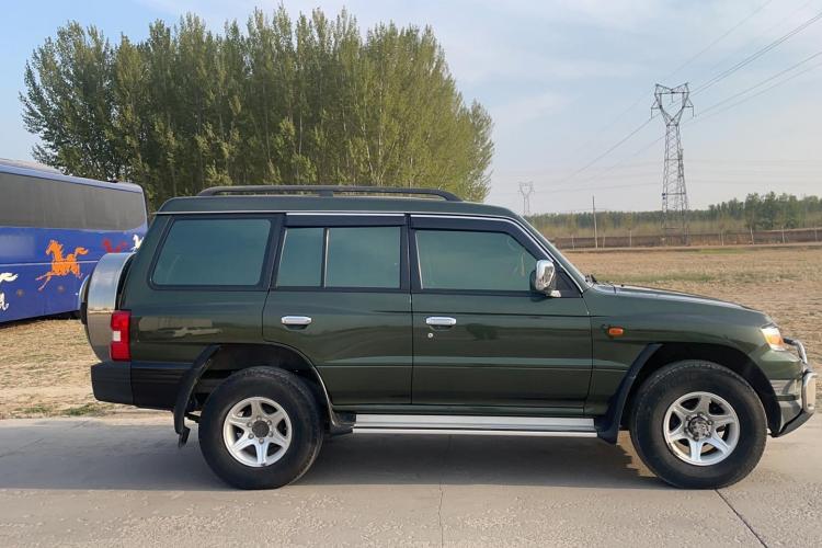 猎豹汽车 猎豹Q6 2015款 2.4L 手动四驱卓越型车身外观6002