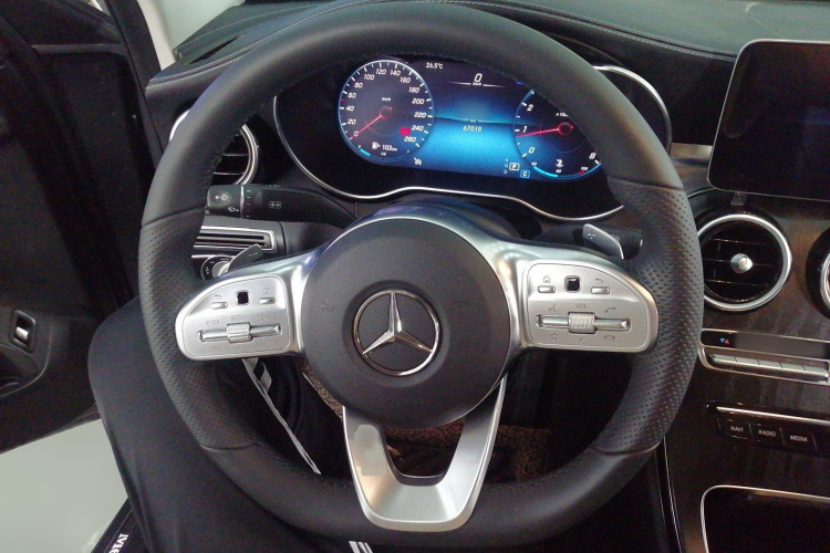 奔驰C级 2020款 改款 C 200 L 时尚型运动版局部细节13