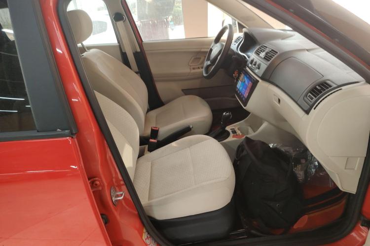 斯柯达 晶锐 2014款 1.4L 自动晶致版局部细节41