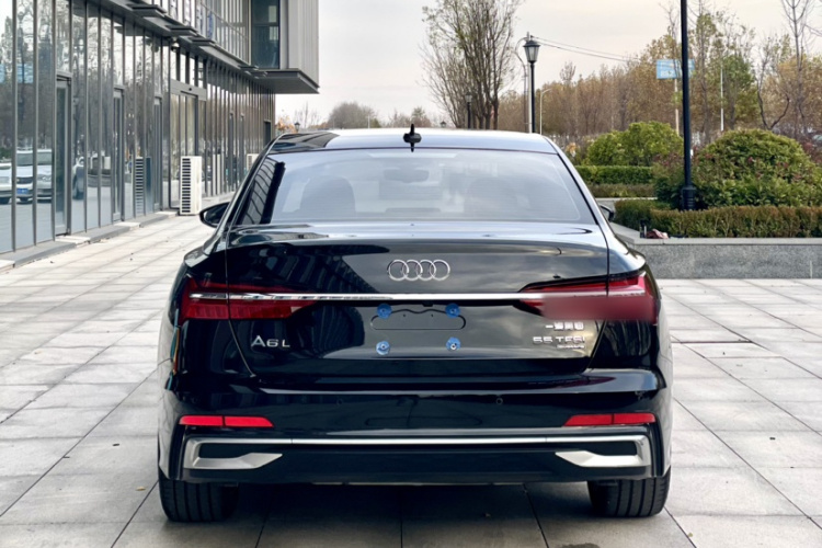 奥迪A6L 2024款 40 TFSI 豪华动感型车身外观6004