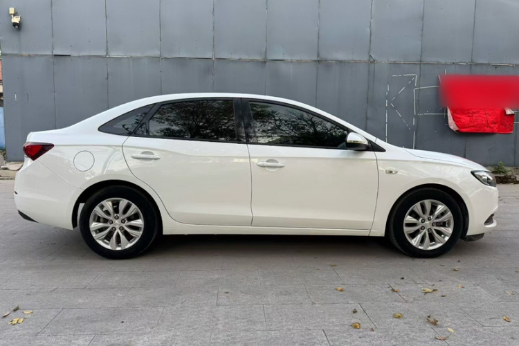 别克 英朗 2021款 改款 典范 1.5L 自动精英型车身外观6003