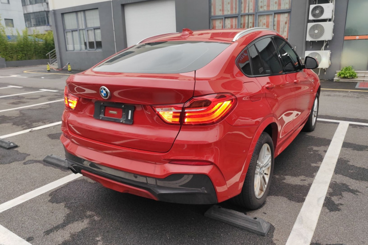 宝马X4 2016款 xDrive20i M运动型车身外观6005
