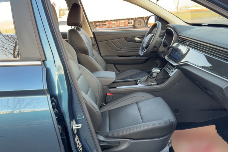 中国重汽VGV VGV U70 2020款 1.5T 自动智享精英版 7座局部细节41