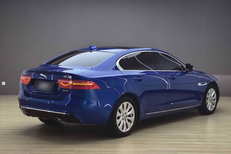 捷豹XEL 2019款 2.0T 200PS 精英版车身外观6005