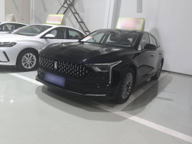 奔腾B70 2025款 龙耀版 1.5T 欢享型