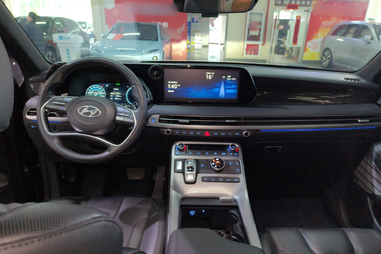 现代 帕里斯帝 2023款 3.5L 自动四驱Calligraphy中控内饰12