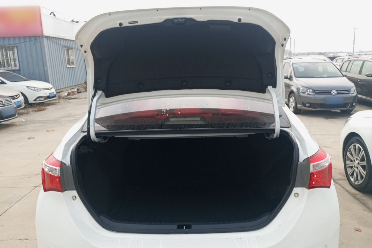 丰田 卡罗拉 2017款 1.6L CVT GL机舱底盘23