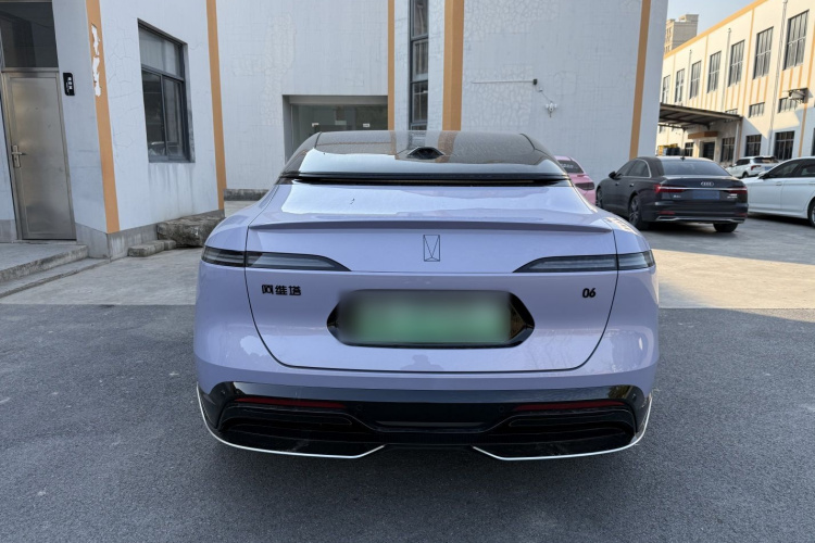 阿维塔06 2025款 Pro增程版车身外观6007