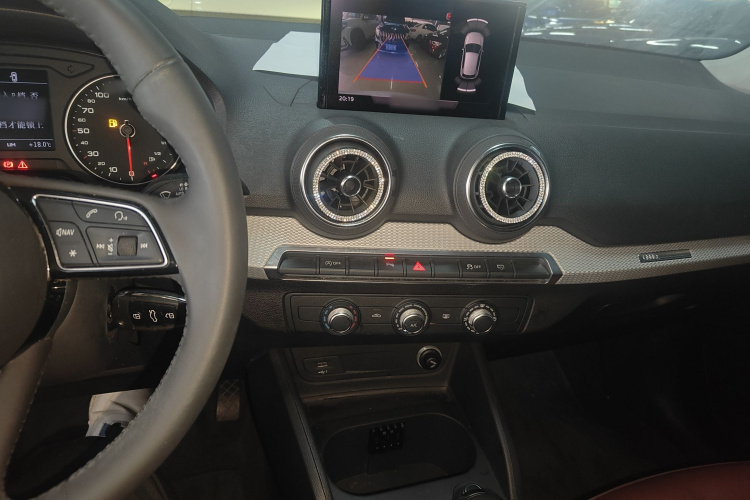 奥迪Q2L 2021款 35 TFSI 进取动感型局部细节16