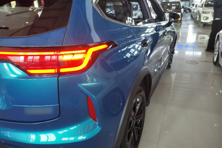 哈弗赤兔 2021款 激擎版 1.5T 铂金兔车身外观9