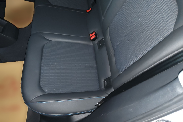 奥迪A3 2018款 30周年年型 Limousine 35 TFSI 时尚型中控内饰21