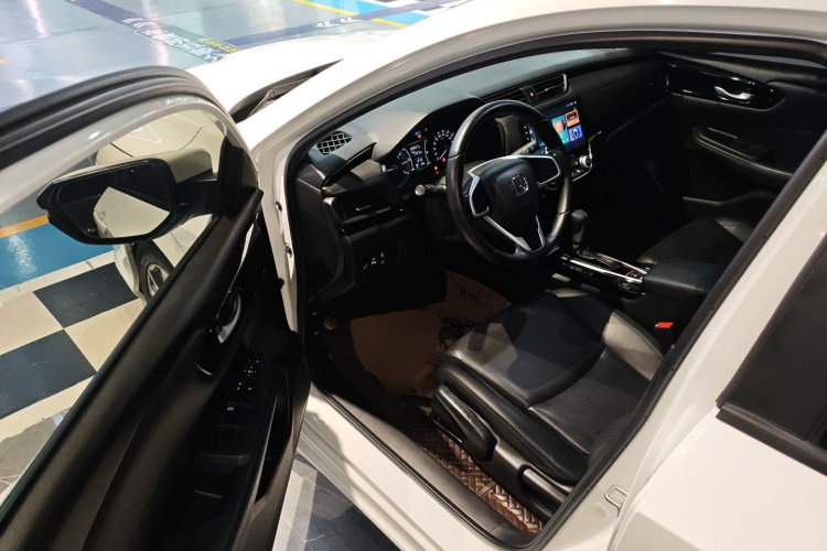 本田 凌派 2019款 180Turbo CVT豪华版 国VI中控内饰20