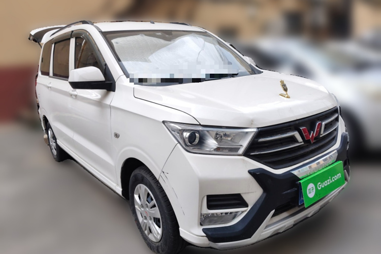 五菱汽车 五菱宏光 2021款 1.5L改款 S标准型 电动助力LAR车身外观6002