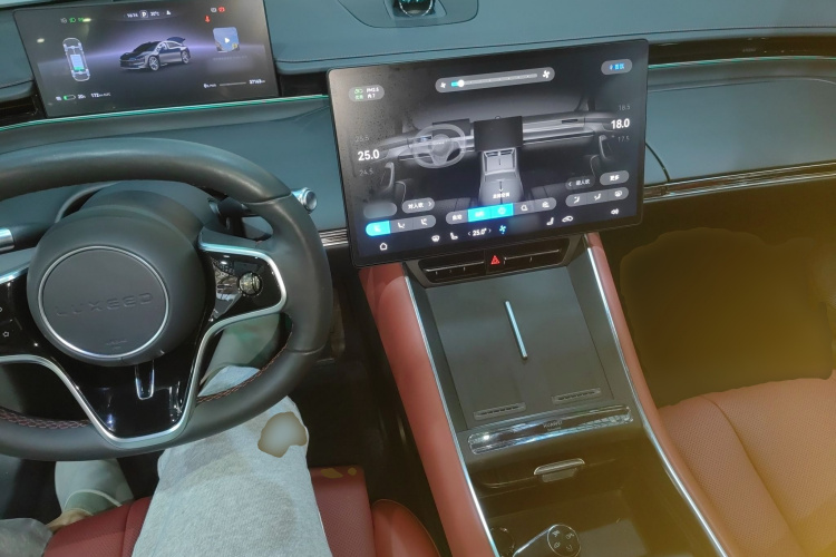 鸿蒙智行 智界S7 2024款 Max+ 后驱超航智驾版中控内饰12