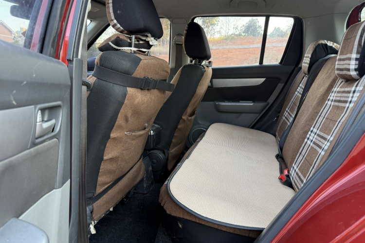 铃木 雨燕 2013款 1.3L 手动超值版中控内饰7004