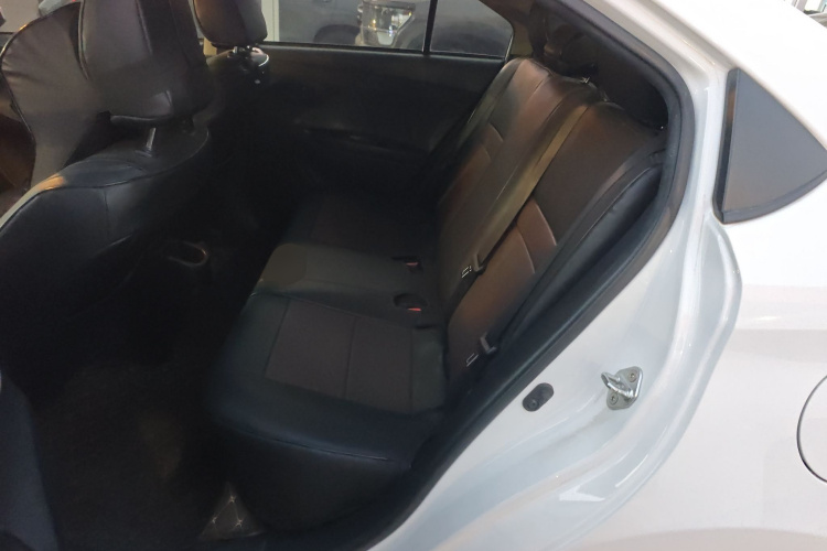 丰田 YARiS L 致享 2020款 1.5L CVT领先版中控内饰7004