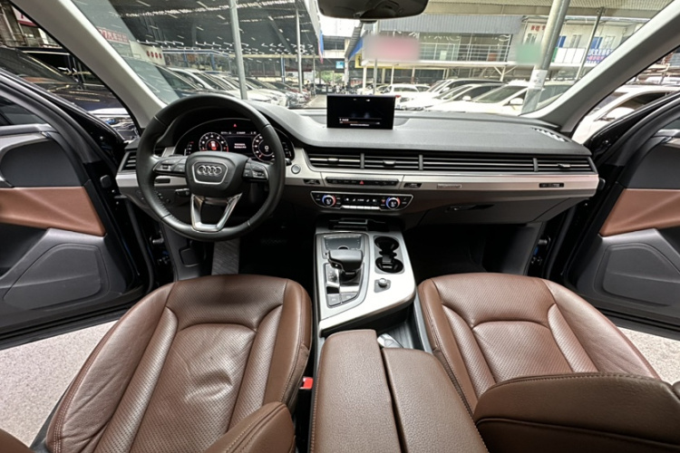 奥迪Q7 2018款 40 TFSI S line运动型中控内饰7009